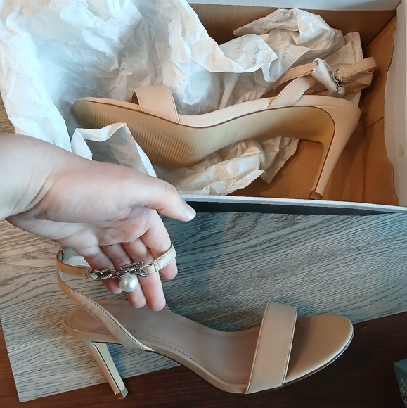 🆕️Westlink Nude Heels with Cute Charms Size 7 - Giftable! - Picture 14 of 14